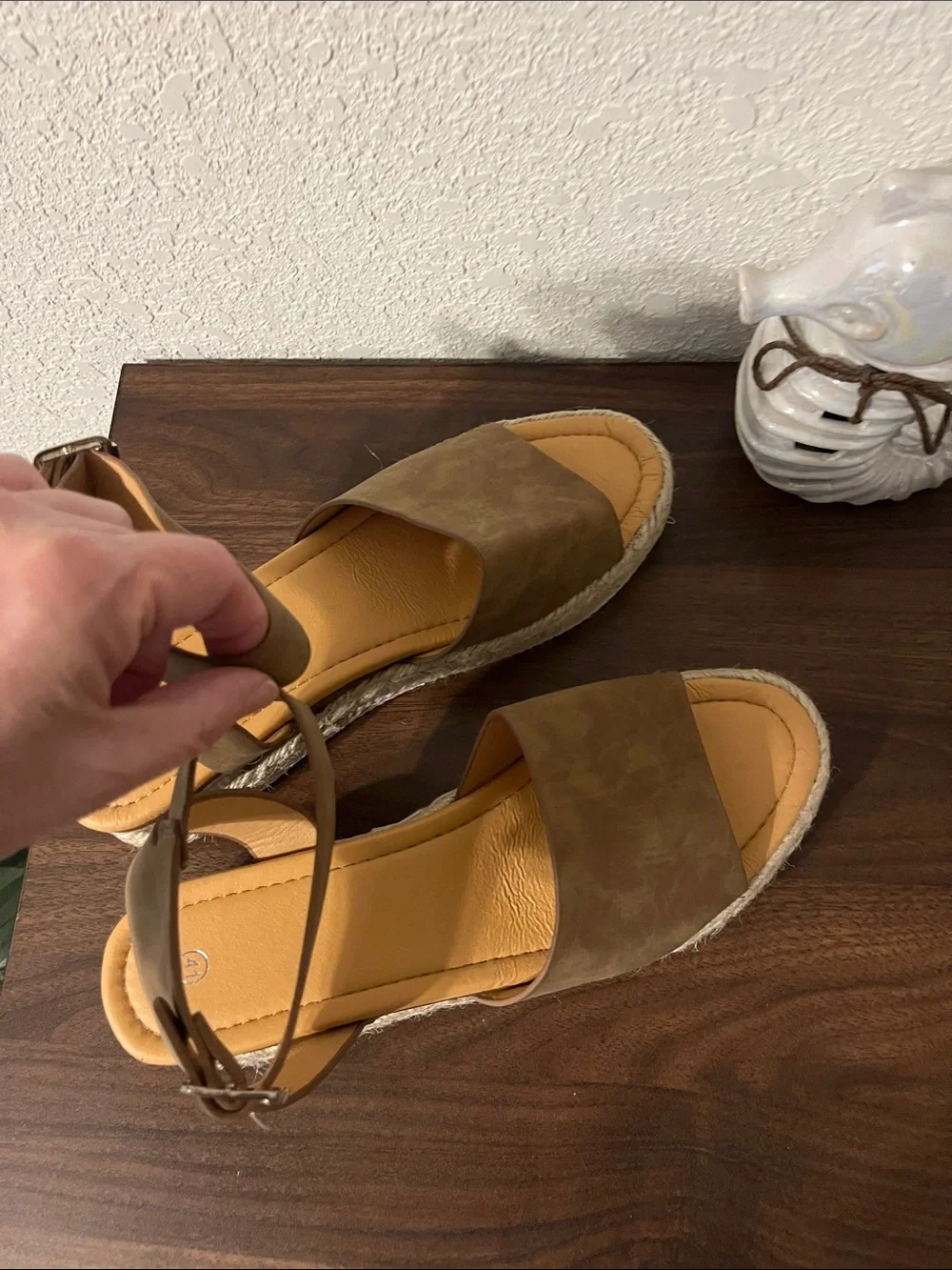 NWOT Women's Tan Ankle-Strap Espadrille Sandals